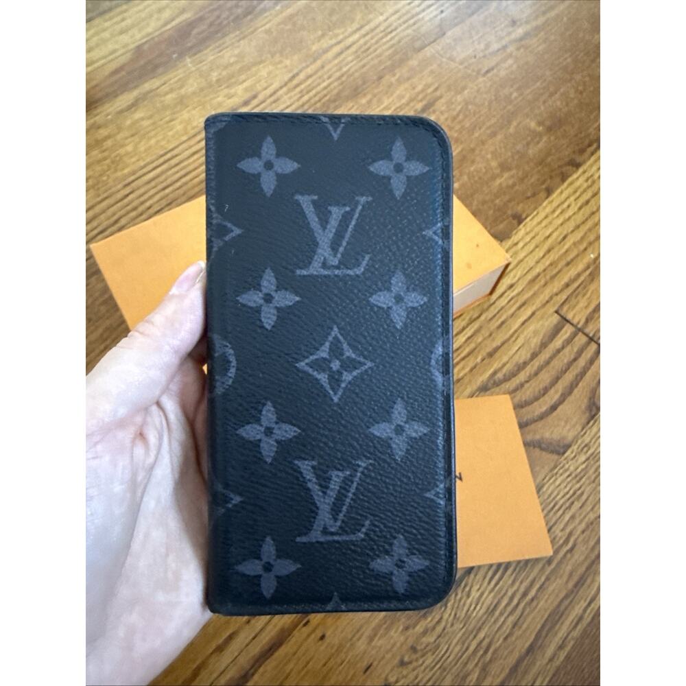 Authentic Louis Vuitton iPhone X Monogram Black & Gray Folio Case BC0158 - Picture 2 of 12